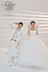 -卢浮宫婚纱摄影(银河国际店)