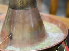 -果松木炭酸菜铜火锅·外婆参鸡汤