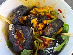 -黑色经典臭豆腐·湖南特产(坡子街店)