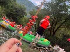 -雅鲁激流探险漂流