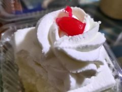 -红宝石·鲜奶小方·海派西点房(丰庄店)