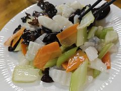 -鹤乡东北菜(崮山路店)