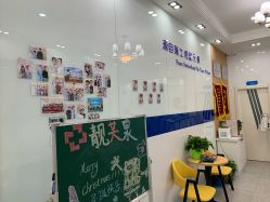 -靓芙泉祛痘.科技美肤连锁