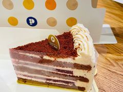 杨梅荔枝红丝绒蛋糕切角-Pantry's Best派悦坊蛋糕(K11购物艺术中心店)