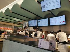 -奈雪的茶(亨特国际广场店)