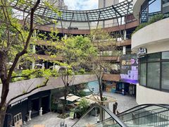 -瑞虹新天地月亮湾