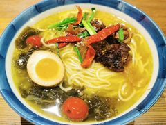 成都老坛酸菜牛腩面-千金一碗·宝岛一村(韩国街店)