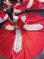 -艾米婚纱&婚礼策划