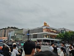 -杭州湖滨银泰in77