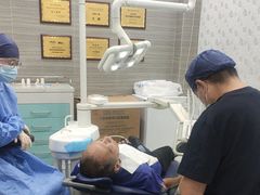 -上海仁爱医院口腔科 · 种植