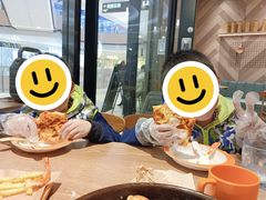 -必胜客(柳州万象城店)