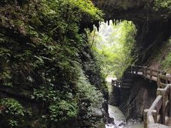 -龙水峡地缝景区