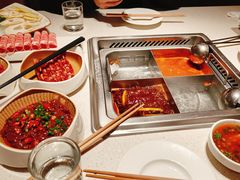 -海底捞火锅(中商百货夜宵主题店)