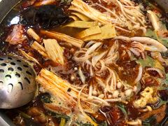 -鸡遇虾煲干锅火锅(小寨金莎店)