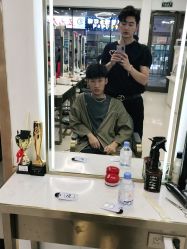 -阿三造型烫染•接发
