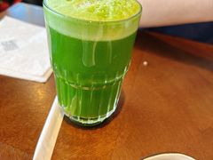羽衣甘蓝菠萝蔬果汁-THE WOODS 简餐 (国贸商城店)
