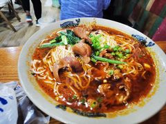 红烧肥肠小面-丁丁猫重庆小面(徐州路店)