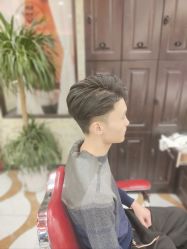 -东方先生国潮男士理发馆