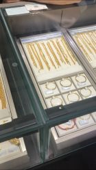 -周大福CHOW TAI FOOK(浦东八佰伴店)