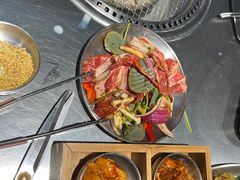 -马路牙子烧烤音乐酒馆(望京店)