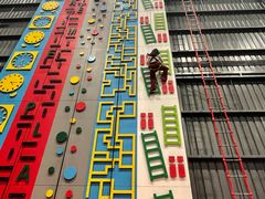 -极限PLAY运动娱乐新世界·团建派对潮玩休闲馆·室内蹦极高空游乐园