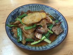 -雷祖芳老妈蹄花店