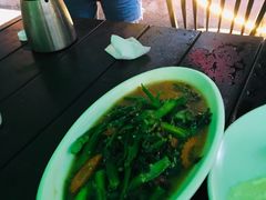 -拾光音乐餐酒吧(告庄星光夜市店)