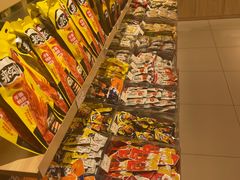 -来伊份(瑞虹天地瑞虹坊店)