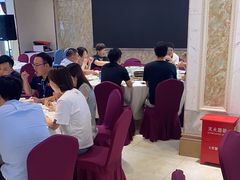 -沪华海鲜大酒楼(南汇店)