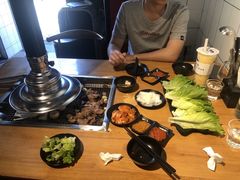 -肉甲韩国木炭烤肉(新壹街1店)
