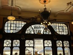 -Majestic Café