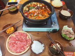 -黔有有贵州酸汤夺夺粉火锅(五味十字店)