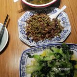 一个像回家吃饭的小店，很温馨