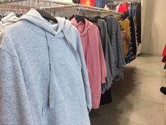 -H&M(天一广场店)