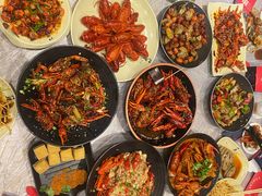 -巴厘龙虾·榜首油焖大虾(音乐学院·沿江酒馆店)