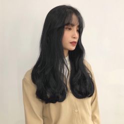 -变画·发型STUDIO