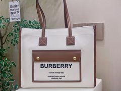 -BURBERRY(青岛海信广场店)