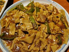 -95号酱骨·一块豆腐(展春园西路店)