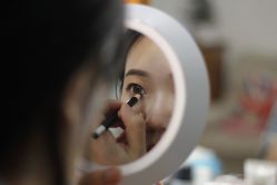 -红馆妆造(中央大街店)