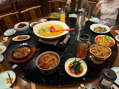 -川流不息·地道川菜·小龙虾(新松江路店)