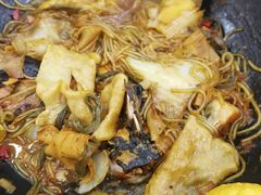 -屯老二农家铁锅炖·行业领军者(梅江店)