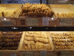 -光明牛奶棚(南泉店)