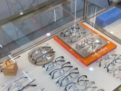 -世纪大明眼镜·林德伯格·蔡司官方授权店(武昌旗舰店)