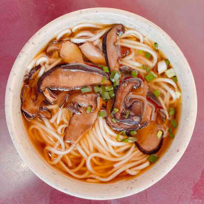 大石人家鱿鱼面馆(大石西路总店)-"这家店开了很多年了,朋友推荐过来