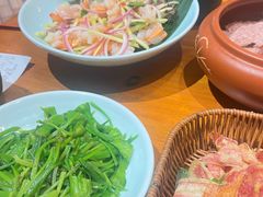 -老滇山寨•云南特色菜•地方菜•民族风情歌舞表演(金碧店)