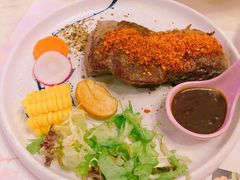 -樱花里音乐餐吧·牛扒椰子鸡(东圃店)