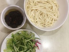 -黑八私房老北京炸酱面