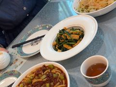 -汗腾格里·风味餐厅(新疆驻京办店)