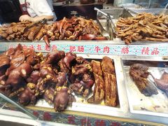 -老鼎万春卤菜(五代传承创始老店)