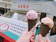 桃桃雪葩冰淇淋-喜茶(北京三里屯太古里店)